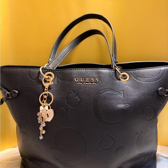 Guess Melrose Ave tote bag in black - Picture 4 of 11